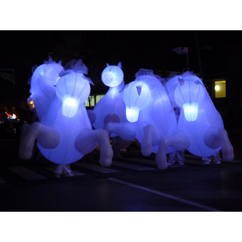 Lux Equorum - Cavalls Il·luminats Lux Equorum - Cavalls Il·luminats