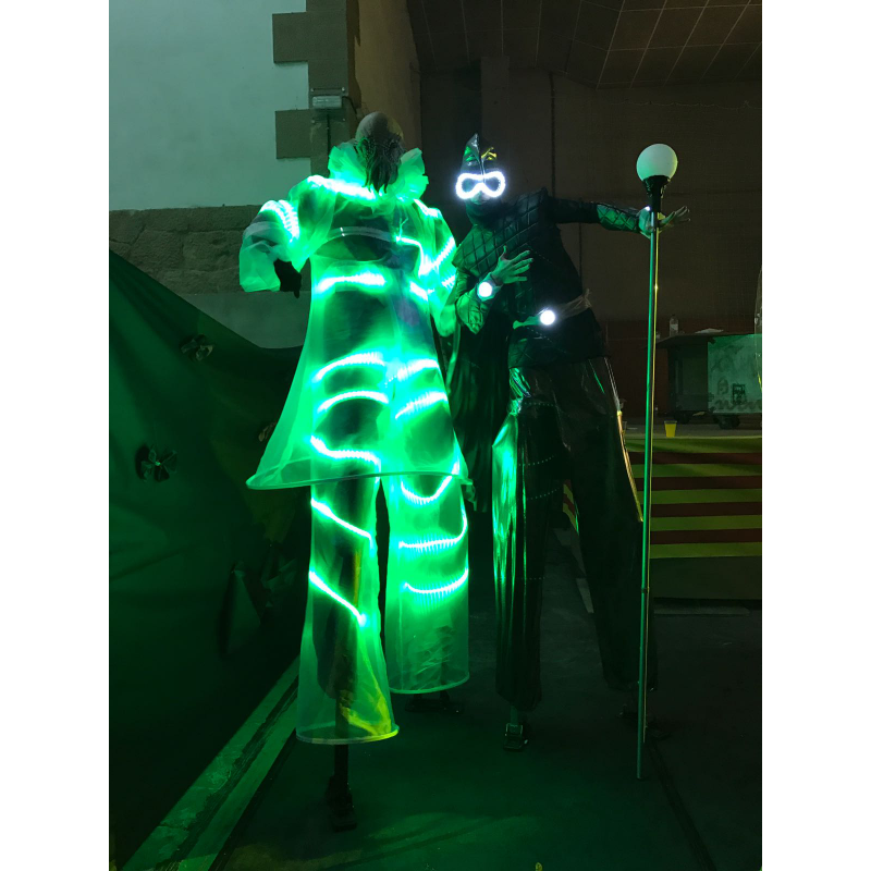 Personatges futuristes en xanques Personatges futuristes en xanques